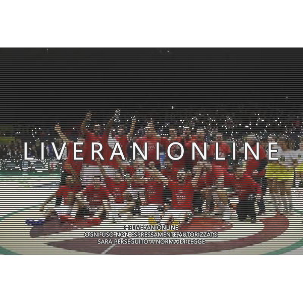 Poste Mobile Final Eight 19/02/2017 EA7 Emporio Armani Milano - Banco di Sardegna Sassari nella foto: ESULTANZA FINALE MILANO Â©Claudio Zamagni/Agenzia Aldo Liverani EA7 FINAL EXULTATION during Poste Mobile Final Eight Italian Basketball Cup 2017 - EA7 Emporio Armani Milano against Banco di Sardegna Sassari at Rimini Fiera, on February 19, 2017 photo credit by Claudio Zamagni/Aldo Liverani Photo Agency/ AGENZIA ALDO LIVERANI SAS