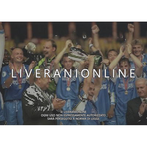 MONACO 28-08-1998 FINALE SUPERCOPPA EUROPEA REAL MADRID-CHELSEA NELLA FOTO IL CHELSEA VINCE LA SUPECOPPA EUROPEA AG ALDO LIVERANI SAS