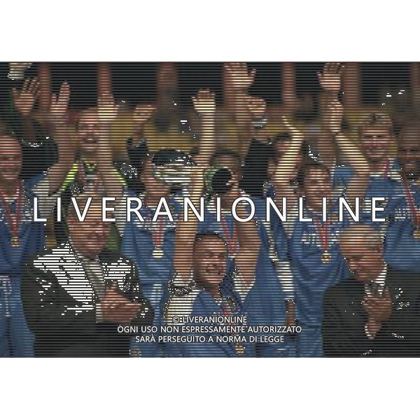 MONACO 28-08-1998 FINALE SUPERCOPPA EUROPEA REAL MADRID-CHELSEA NELLA FOTO IL CHELSEA VINCE LA SUPECOPPA EUROPEA AG ALDO LIVERANI SAS