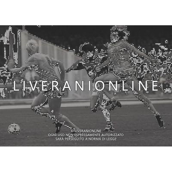 NAPOLI STADIO SAN PAOLO 14-11-1987 ITALIA SVEZIA- QUALIFICAZIONE EUROPEI NELLA FOTO SALVATORE BAGNI GLEN STROMBERG AG ALDO LIVERANI SAS