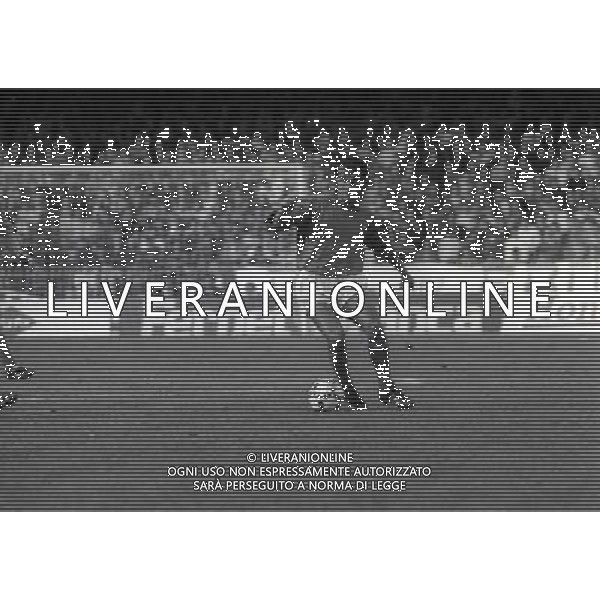 NAPOLI STADIO SAN PAOLO 14-11-1987 ITALIA SVEZIA- QUALIFICAZIONE EUROPEI NELLA FOTO GIUSEPPE GIANNINI AG ALDO LIVERANI SAS