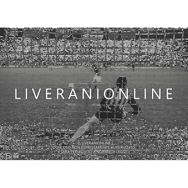 TORINO 23-05-1988 TORINO -JUVENTUS SPAREGGIO PER L\'ACCESO ALLA COPPA UEFA NELLA FOTO RIGORE TORINO AG ALDO LIVERANI SAS