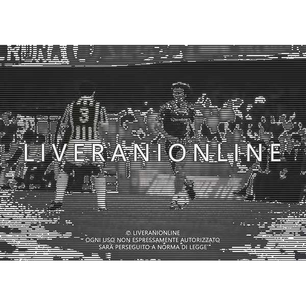 19-06-1983 COPPA ITALIA FINALE DI ANDATA VERONA JUVENTUS 2-0 NELLA FOTO DIRCEU AG ALDO LIVERANI SAS