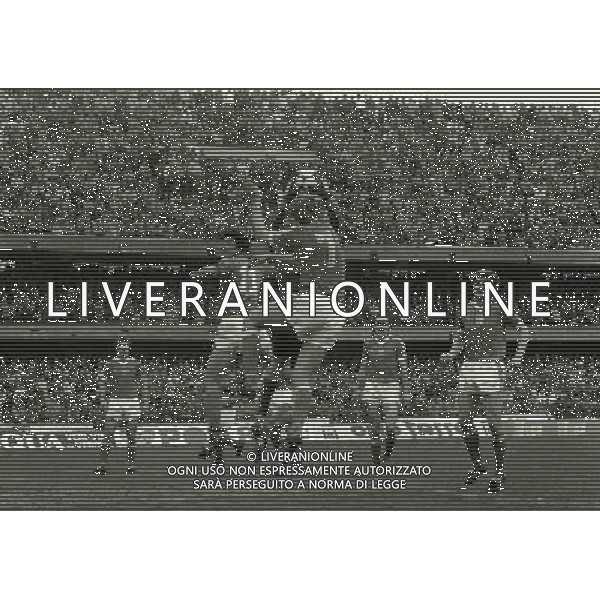 07-04 -1984 VERONA STADIO BENTEGODI PARTITA AMICHEVOLE ITALIA CECOSLOVACCHIA NELLA FOTO PARATA MIKLOSKO AG ALDO LIVERANI SAS