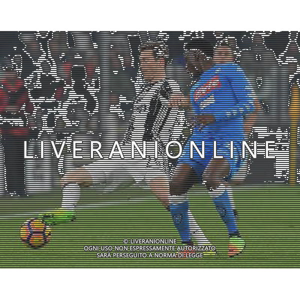 Coppa Italia TIM Cup 2016/2017 Semifinale Andata Torino - 28.02.2017 Juventus-Napoli Nella Foto: lichtsteiner e diawara /Ph.Vitez-Ag. Aldo Liverani