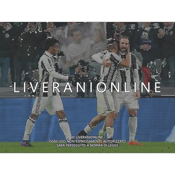 Coppa Italia TIM Cup 2016/2017 Semifinale Andata Torino - 28.02.2017 Juventus-Napoli Nella Foto: esultanza dopo il secondo gol su rigore di paulo dybala con gonzalo higuain /Ph.Vitez-Ag. Aldo Liverani