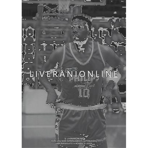 1990-1991 PHILIPS MILANO BASKET NELLA FOTO JAY VINCENT AG ALDO LIVERANI SAS