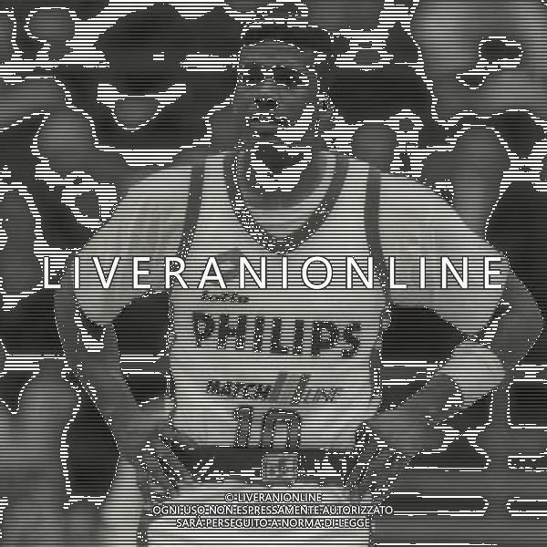 1990-1991 PHILIPS MILANO BASKET NELLA FOTO JAY VINCENT AG ALDO LIVERANI SAS