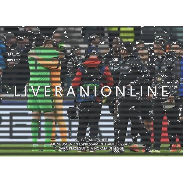 UEFA Champions League 2016/2017 Ottavi di Finale Ritorno Torino - 14.03.2017 Juventus-Porto Nella Foto:abbraccio fra buffon e casillas /Ph.Vitez-Ag. Aldo Liverani