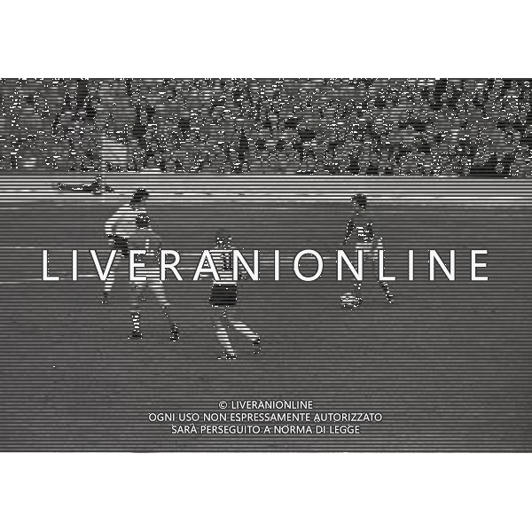 ROMA STADIO OLIMPICO 26-02-1974-AMICHEVOLE ITALIA GERMANIA OVEST NELLA FOTO GIANNI RIVERA AG ALDO LIVERANI SAS