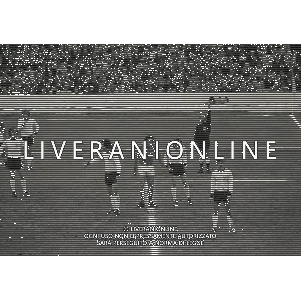 ROMA STADIO OLIMPICO 26-02-1974-AMICHEVOLE ITALIA GERMANIA OVEST NELLA FOTO AZIONE DI GIOCO AG ALDO LIVERANI SAS