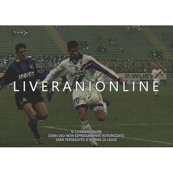 MILANO 01-12-1999 COPPA ITALIA INTER BOLOGNA NELLA FOTO JAVIER ZANETTI E MASSIMO PAGANIN AG ALDO LIVERANI SAS