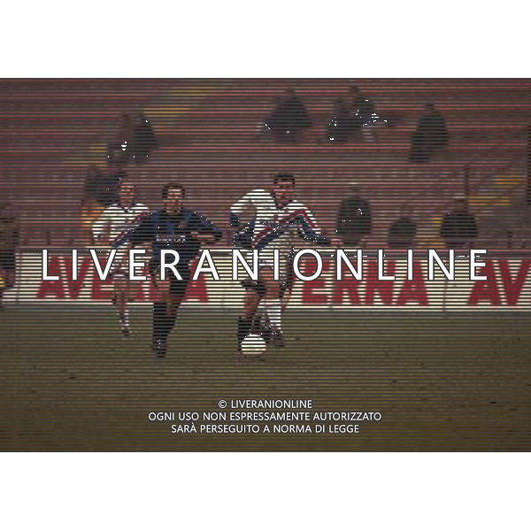 MILANO 01-12-1999 COPPA ITALIA INTER BOLOGNA NELLA FOTO NICOLA VENTOLA E BENOIT CAUET AG ALDO LIVERANI SAS