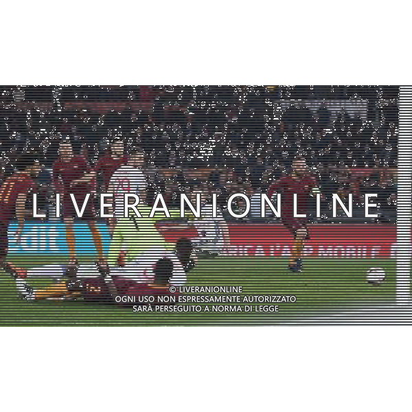 UEFA Europa League 2016/2017 Ottavi di Finale Ritorno Roma - 16.03.2017 Roma-Olympique Lyon Nella Foto:autogol di ousart /Ph.Vitez-Ag. Aldo Liverani