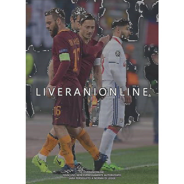 UEFA Europa League 2016/2017 Ottavi di Finale Ritorno Roma - 16.03.2017 Roma-Olympique Lyon Nella Foto:De Rossi Daniele e Totti Francesco Sostituzione /Ph.Vitez-Ag. Aldo Liverani