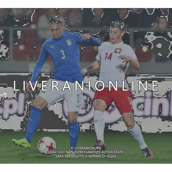 2017.03.23 Krakow Pilka nozna mecz towarzyski kadry U21 Polska U21 - Wlochy U21 N/z Antonio Barreca Dawid Kownacki Foto Lukasz Laskowski / PressFocus 2017.03.23 Krakow Football Under-21 friendly game Poland U21 vs Italy U21 Antonio Barreca Dawid Kownacki Credit: Lukasz Laskowski / PressFocus / NEWSPIX.PL --- Newspix.pl / AGENZIA ALDO LIVERANI SAS - ITALY ONLY EDITORIAL USE ONLY