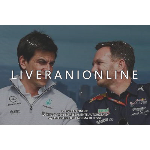 (L to R): Toto Wolff (GER) Mercedes AMG F1 Shareholder and Executive Director with Christian Horner (GBR) Red Bull Racing Team Principal. 24.03.2017. Formula 1 World Championship, Rd 1, Australian Grand Prix, Albert Park, Melbourne, Australia, Practice Day. AG ALDO LIVERANI SAS ONLY ITALY