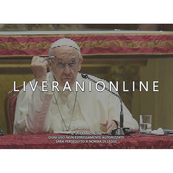 Visita Pastorale di sua Santita\' Papa Francesco a Milano Milano - 25.03.2017 Nella Foto:Sua Santita\' Papa Francesco nel Duomo di Milano /Ph.Vitez-Ag. Aldo Liverani