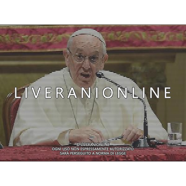 Visita Pastorale di sua Santita\' Papa Francesco a Milano Milano - 25.03.2017 Nella Foto:Sua Santita\' Papa Francesco nel Duomo di Milano /Ph.Vitez-Ag. Aldo Liverani