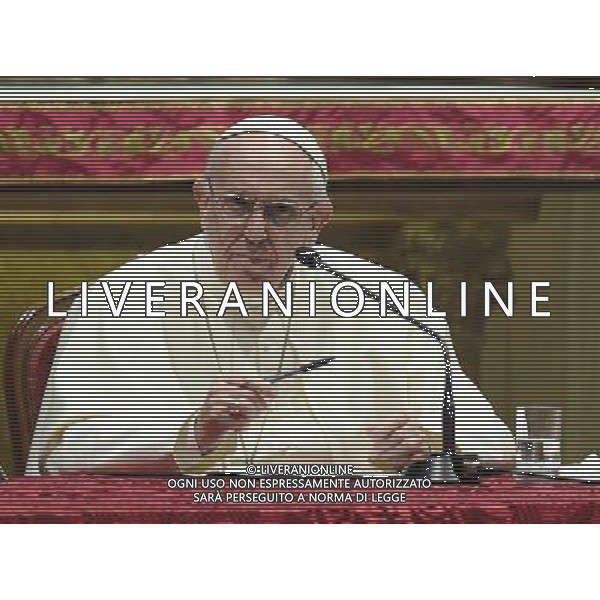 Visita Pastorale di sua Santita\' Papa Francesco a Milano Milano - 25.03.2017 Nella Foto:Sua Santita\' Papa Francesco nel Duomo di Milano /Ph.Vitez-Ag. Aldo Liverani