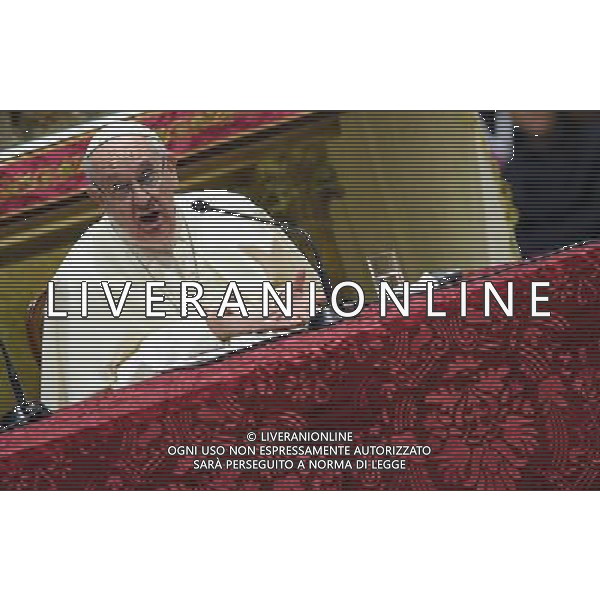 Visita Pastorale di sua Santita\' Papa Francesco a Milano Milano - 25.03.2017 Nella Foto:Sua Santita\' Papa Francesco nel Duomo di Milano /Ph.Vitez-Ag. Aldo Liverani