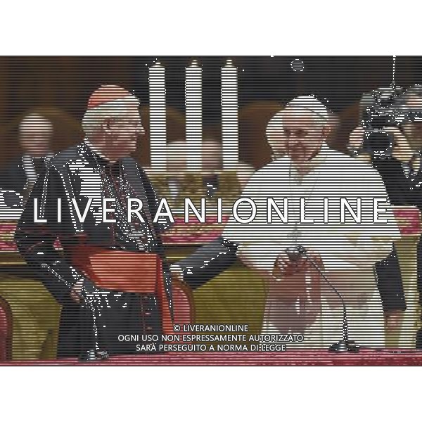 Visita Pastorale di sua Santita\' Papa Francesco a Milano Milano - 25.03.2017 Nella Foto:Sua Santita\' Papa Francesco nel Duomo di Milano con il Cardinale Angelo Scola /Ph.Vitez-Ag. Aldo Liverani
