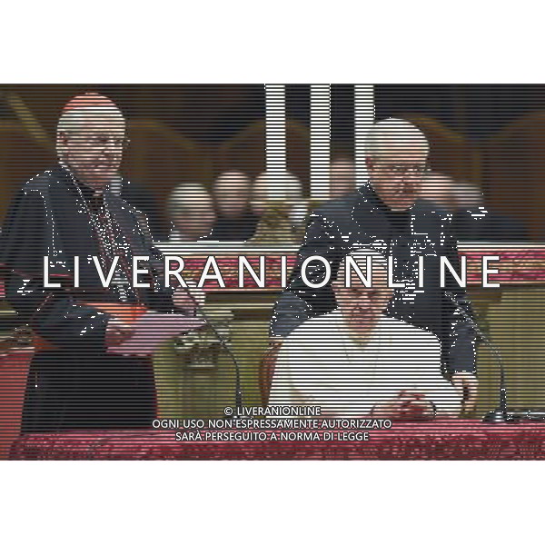 Visita Pastorale di sua Santita\' Papa Francesco a Milano Milano - 25.03.2017 Nella Foto:Santita\' Papa Francesco nel Duomo di Milano con il Cardinale angelo Scola /Ph.Vitez-Ag. Aldo Liverani