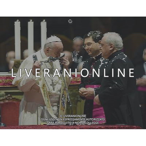 Visita Pastorale di sua Santita\' Papa Francesco a Milano Milano - 25.03.2017 Nella Foto:Santita\' Papa Francesco nel Duomo di Milano /Ph.Vitez-Ag. Aldo Liverani