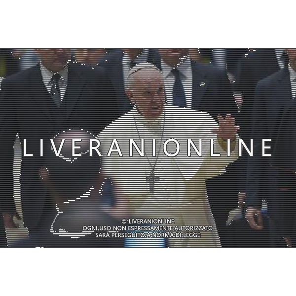 Visita Pastorale di sua Santita\' Papa Francesco a Milano Milano - 25.03.2017 Nella Foto:Santita\' Papa Francesco nel Duomo di Milano con il Cardinale Scola /Ph.Vitez-Ag. Aldo Liverani