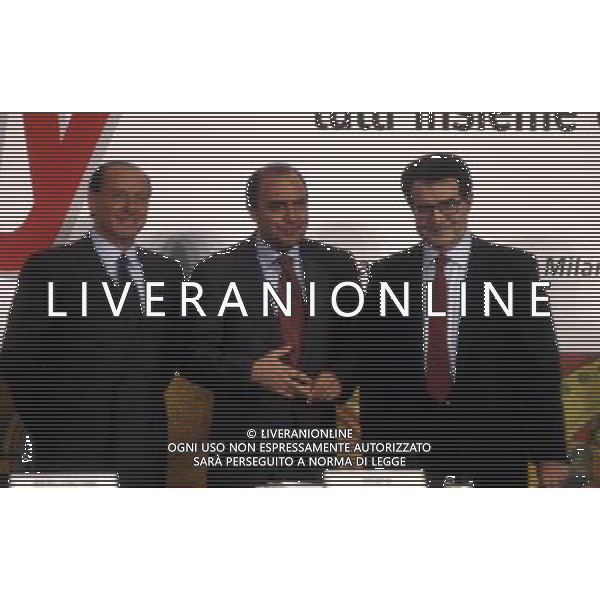 Bruno Paolo Vespa giornalista, conduttore televisivo e scrittore italiano - Retrospettiva nella foto con Silvio Berlusconi e Romano Prodi nel 1996 ©ARCHIVIO / AGENZIA ALDO LIVERANI SAS