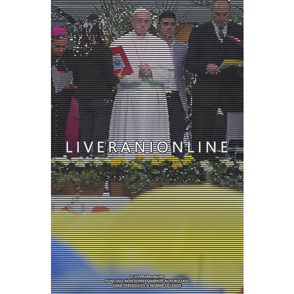 Visita Pastorale di sua Santita\' Papa Francesco a Milano Milano - 25.03.2017 Nella Foto:sua Santitaâ€™ Papa Francesco incontra i cresimandi allo stadio San Siro di Milano /Ph.Vitez-Ag. Aldo Liverani