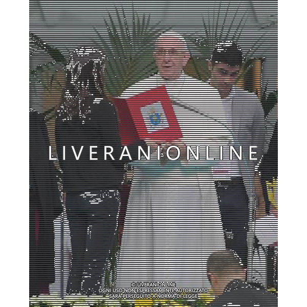 Visita Pastorale di sua Santita\' Papa Francesco a Milano Milano - 25.03.2017 Nella Foto:sua Santitaâ€™ Papa Francesco incontra i cresimandi allo stadio San Siro di Milano /Ph.Vitez-Ag. Aldo Liverani