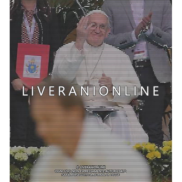 Visita Pastorale di sua Santita\' Papa Francesco a Milano Milano - 25.03.2017 Nella Foto:sua Santitaâ€™ Papa Francesco incontra i cresimandi allo stadio San Siro di Milano /Ph.Vitez-Ag. Aldo Liverani