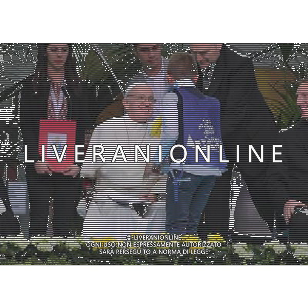 Visita Pastorale di sua Santita\' Papa Francesco a Milano Milano - 25.03.2017 Nella Foto:sua Santitaâ€™ Papa Francesco incontra i cresimandi allo stadio San Siro di Milano /Ph.Vitez-Ag. Aldo Liverani