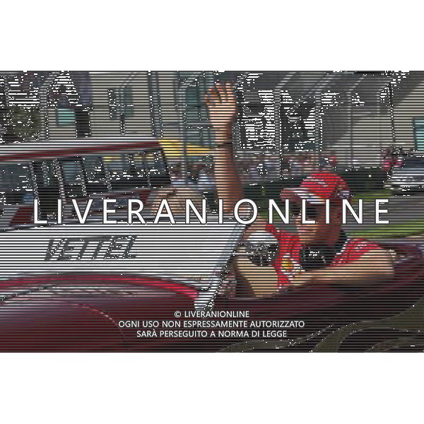 Sebastian Vettel (GER) Ferrari on the drivers parade. 26.03.2017. Formula 1 World Championship, Rd 1, Australian Grand Prix, Albert Park, Melbourne, Australia, Race Day. ONLY ITALY AG ALDO LIVERANI SAS