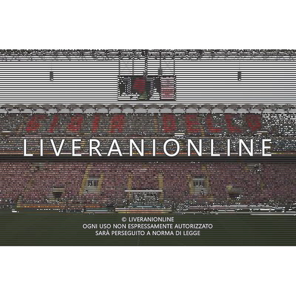 Milano ( MI ) 25/03/2017 Stadio San Siro il Papa incontra i cresimandi e cresimati Nella foto: I fedeli PH Lauro Montagnini / AGENZIA ALDO LIVERANI SAS Visita Pastorale di sua Santita\' Papa Francesco a Milano che incontra i cresimandi allo stadio San Siro 25.03.2017