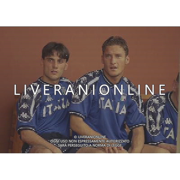 MAGGIO 1999 COVERCIANO RITIRO NAZIONALE ITALIANA NELLA FOTO VINCENZO MONTELLA E FRANCESCO TOTTI AG ALDO LIVERANI SAS