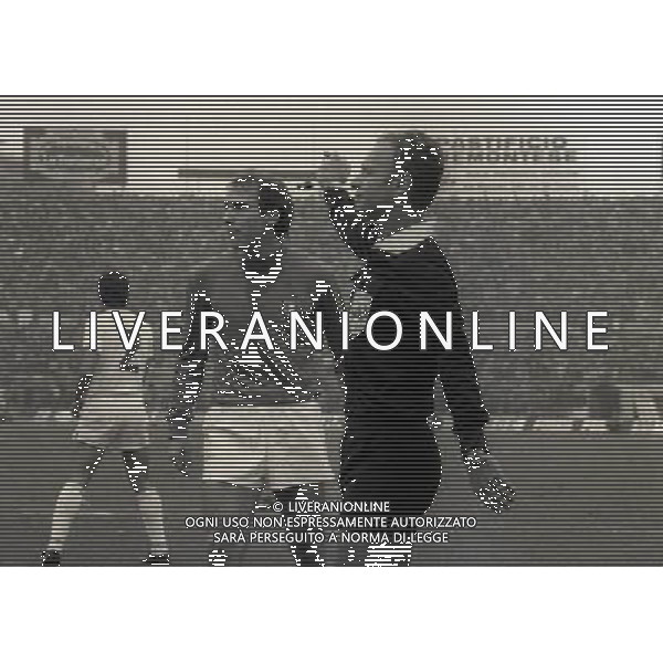 15-11-1980 TORINO STADIO COMUNALE ITALIA JUGOSLAVIA 2-0 NELLA FOTO ARBITRO KLEIN AG ALDO LIVERANI SAS