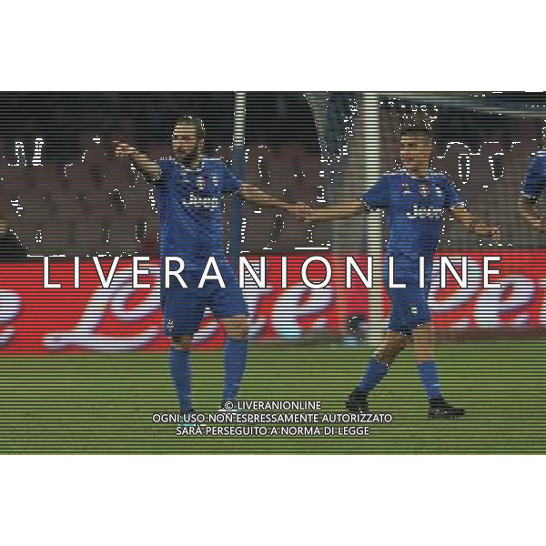 Napoli - Juventus Coppa Italia Tim Cup semifinale di ritorno 05 Aprile 2017 nella foto ESULTANZA DOPO IL GOL DI GONZALO HIGUAIN DEL 0-1 CON PAULO DYBALA © Mosca / AGENZIA ALDO LIVERANI SAS