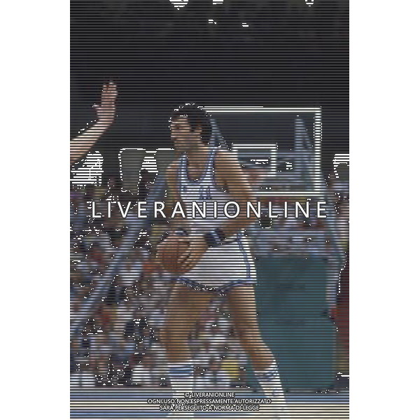 Dino Meneghin, cestista, giocatore di basket italiano - Retrospettiva nella foto con la maglia della nazionale italiana 1980 © ARCHIVIO / AGENZIA ALDO LIVERANI SAS
