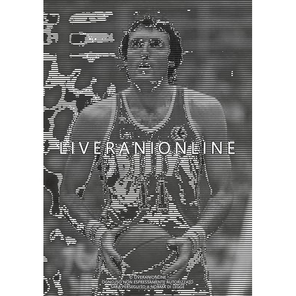 Dino Meneghin, cestista, giocatore di basket italiano - Retrospettiva nella foto con la maglia della Simac Olimpia Milano nel 1982 © ARCHIVIO / AGENZIA ALDO LIVERANI SAS