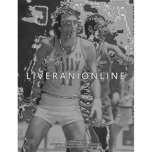 Dino Meneghin, cestista, giocatore di basket italiano - Retrospettiva nella foto con la maglia della Simac Olimpia Milano con Kevin Magee © ARCHIVIO / AGENZIA ALDO LIVERANI SAS