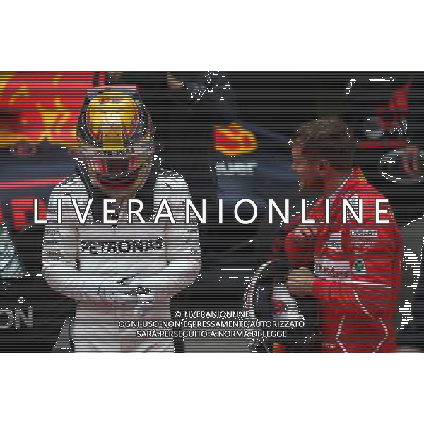 Lewis Hamilton (GBR) Mercedes AMG F1 W08 and Sebastian Vettel (GER) Ferrari SF70H. 09.04.2017. Formula 1 World Championship, Rd 2, Chinese Grand Prix, Shanghai, China, Race Day. ONLY ITALY AG ALDO LIVERANI SAS