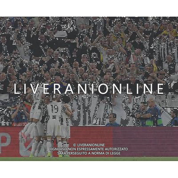 UEFA Champions League 2016/2017 Quarti di Finale Andata Torino - 11.04.2017 Juventus-Barcellona Nella Foto: esultanza dopo il primo gol di paulo dybala del 1-0 /Ph.Vitez-Ag. Aldo Liverani