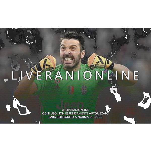 UEFA Champions League 2016/2017 Quarti di Finale Andata Torino - 11.04.2017 Juventus-Barcellona Nella Foto: esultanza di gianluigi buffon dopo il secondo gol di paulo dybala /Ph.Vitez-Ag. Aldo Liverani