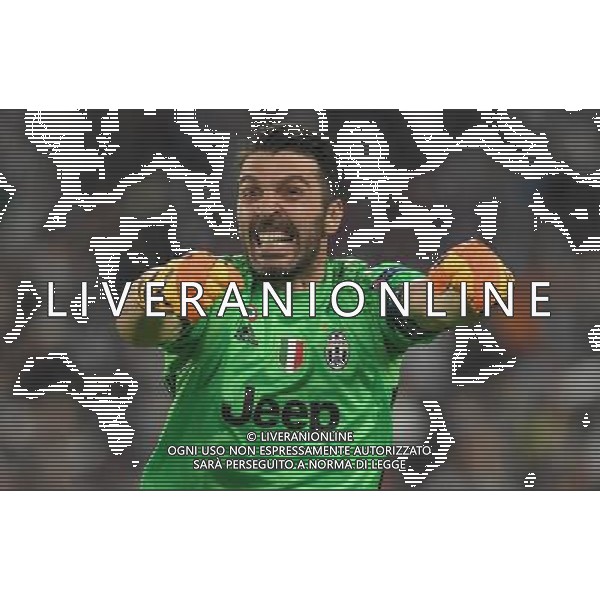 UEFA Champions League 2016/2017 Quarti di Finale Andata Torino - 11.04.2017 Juventus-Barcellona Nella Foto: esultanza di gianluigi buffon dopo il secondo gol di paulo dybala /Ph.Vitez-Ag. Aldo Liverani