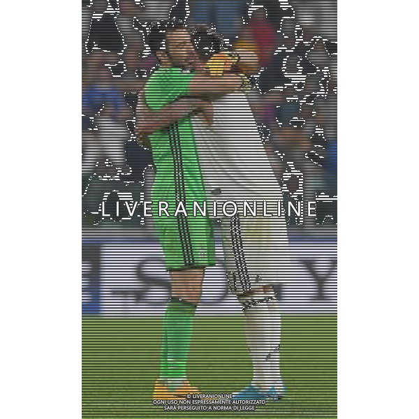 UEFA Champions League 2016/2017 Quarti di Finale Andata Torino - 11.04.2017 Juventus-Barcellona Nella Foto: esultanza abbraccio tra gianluigi buffon e mario mandzukic a fine gara /Ph.Vitez-Ag. Aldo Liverani