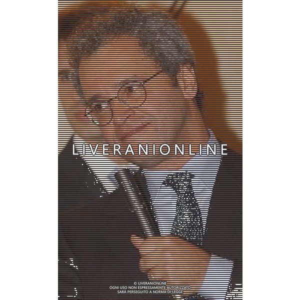 MILANO 31-3-05 VIA PALEOCAPA 3 INCONTRO PER PRESENTARE IL NUOVO INTER CLUB DI MEDIASET NELLA FOTO: MENTANA ENRICO PH: CAPRA/LIVERANI