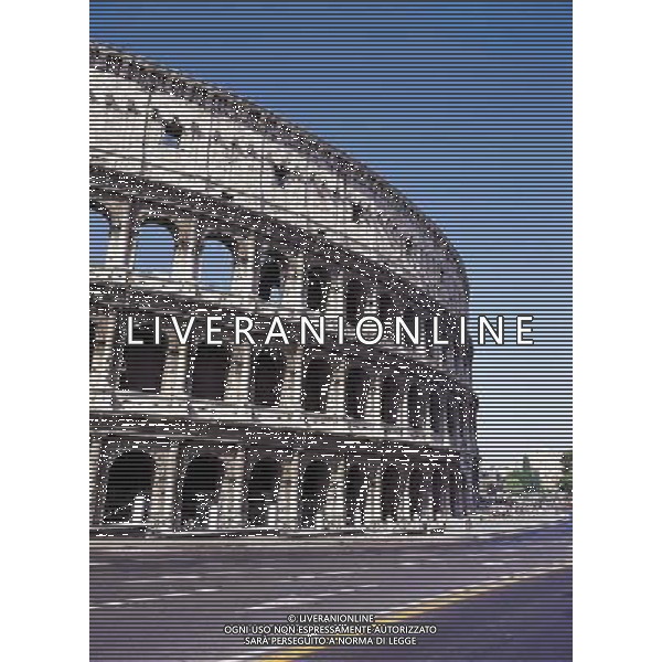 ITALIA 2004 NELLA FOTO COLOSSEO FOTO AGENZIA ALDO LIVERANI