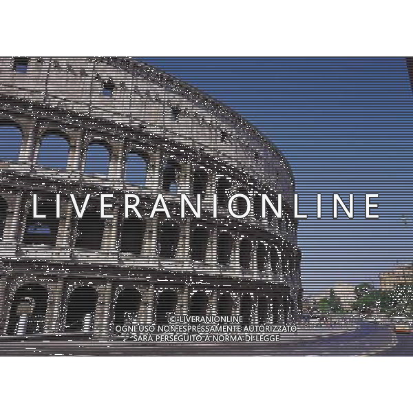 ITALIA 2004 NELLA FOTO COLOSSEO FOTO AGENZIA ALDO LIVERANI